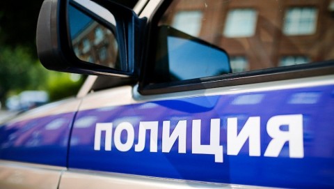 В Анапе задержаны двое приезжих за угон автомобиля с применением насилия